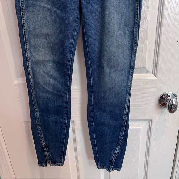 AMO 26x27” Twist Zip Skinny in Sapphire - Blue Skinny Ankle Zip Jeans - Picture 8 of 10